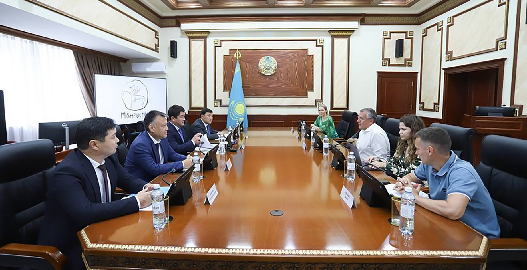 Meeting with the Akimat of Mangystau Region on the World Heritage nomination, Aktau City, 15 August 2025